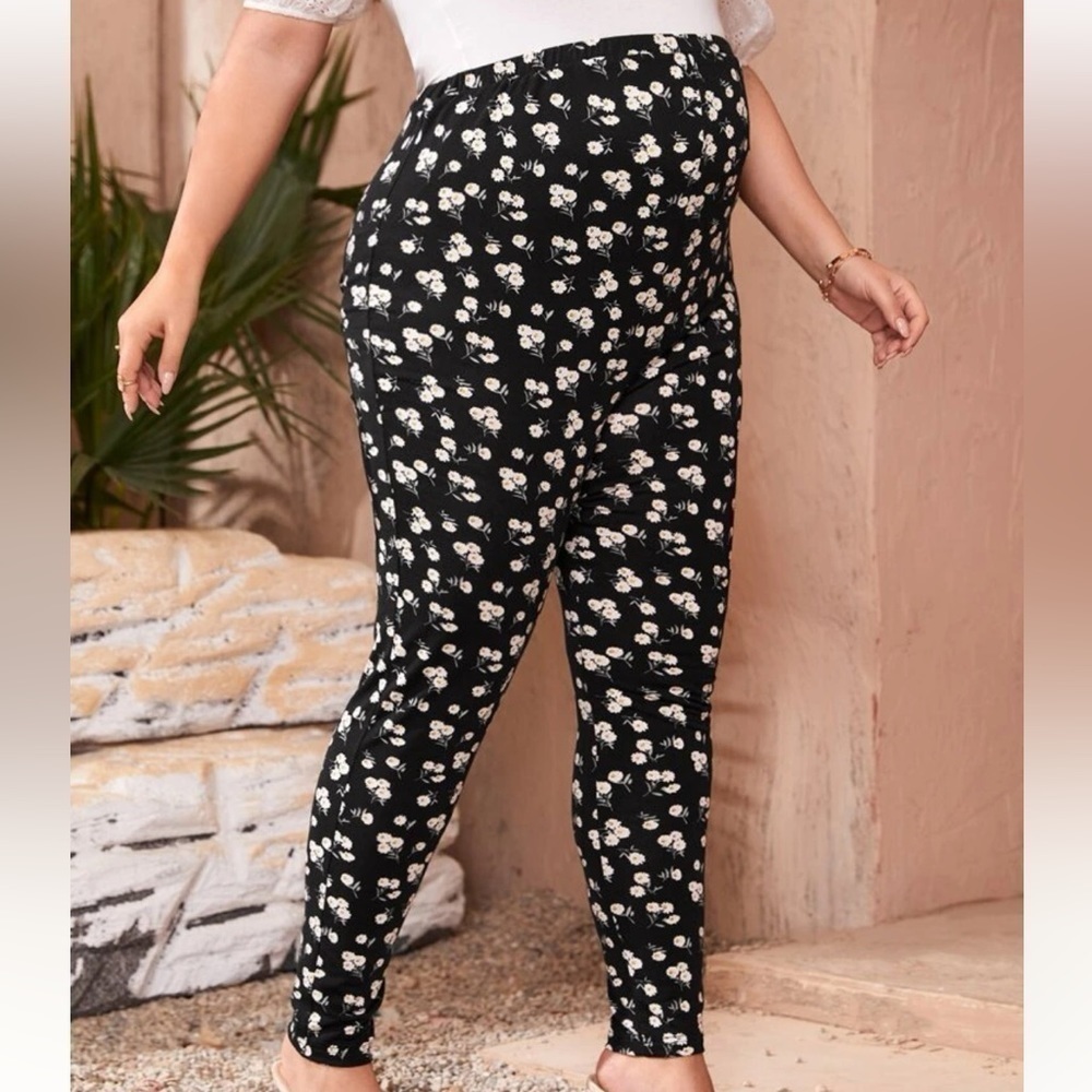 SHEIN Maternity Leggings - Flower (Sz 2XL)